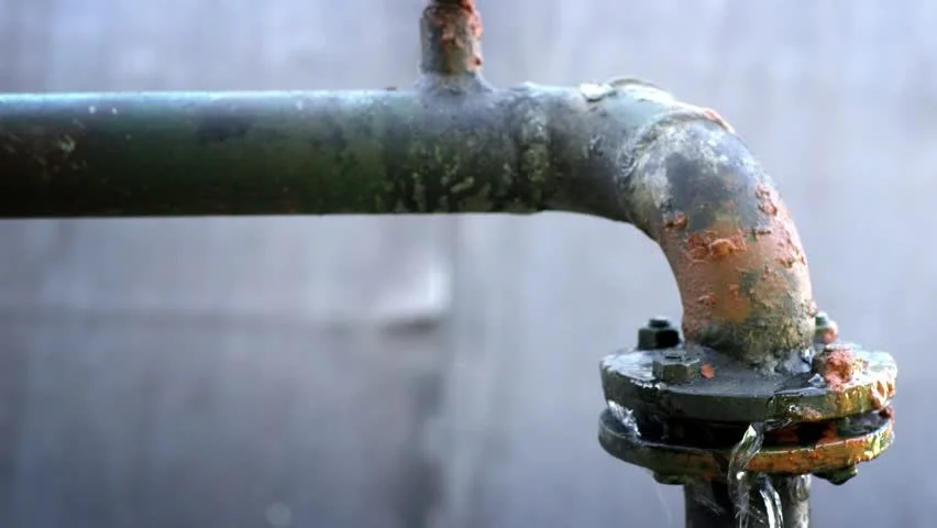 Clogged kitchen drain before plumbing repair